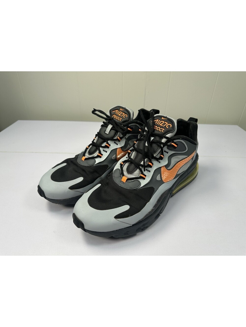 Nike Air Max 270 React Men’s Size 12 Black Gray Orange Sneakers CD2049-006